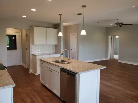 7 E Locust, Sumrall, MS 39482 photo 5