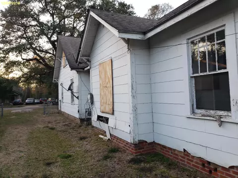 2417 N 3rd Ave, Laurel, MS 39440 photo 4