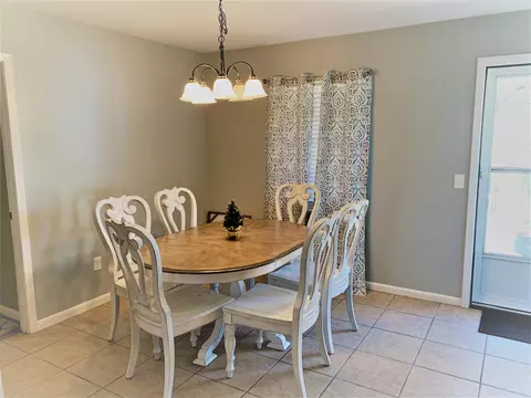 4460 Sharon, Laurel, MS 39443 photo 13