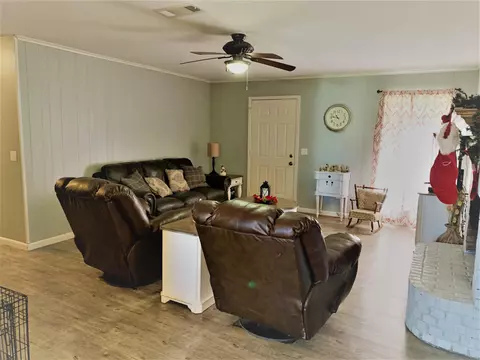 4460 Sharon, Laurel, MS 39443 photo 9