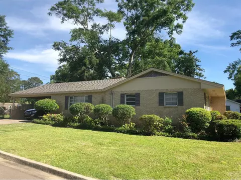 103 SW 3rd Ave, Magee, MS 39111 photo 2