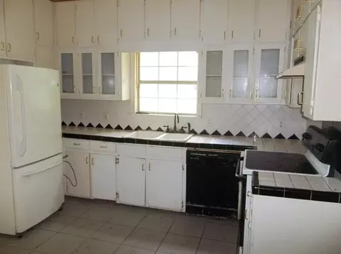 304 E Second St, New Augusta, MS 39462 photo 2