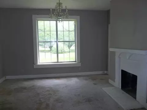 304 E Second St, New Augusta, MS 39462 photo 4