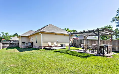 8 Fleur De Lis Dr, Laurel, MS 39440 photo 7