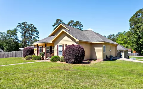 8 Fleur De Lis Dr, Laurel, MS 39440 photo 23