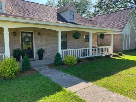 911 Old Salt, Sumrall, MS 39482 photo 2