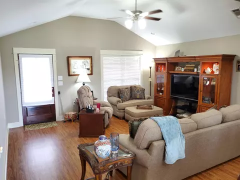 8 W Cherry, Sumrall, MS 39482 photo 5
