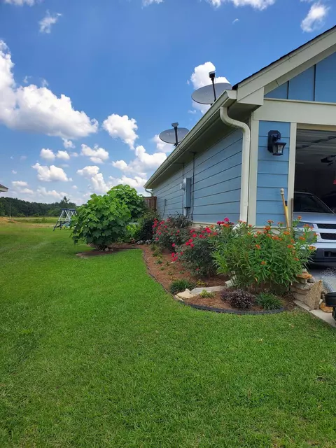 8 W Cherry, Sumrall, MS 39482 photo 3