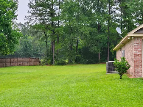 7 Hemingway Dr, Sumrall, MS 39482 photo 3