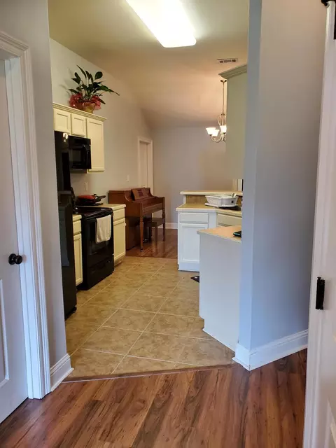 7 Hemingway Dr, Sumrall, MS 39482 photo 5