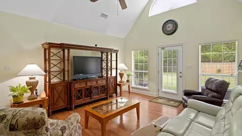 105 Rustic Ln, Carriere, MS 39426 photo 6