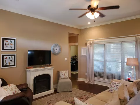 10 W Sycamore, Sumrall, MS 39482 photo 4