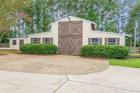 58 Raybourn, Sumrall, MS 39482 photo 10