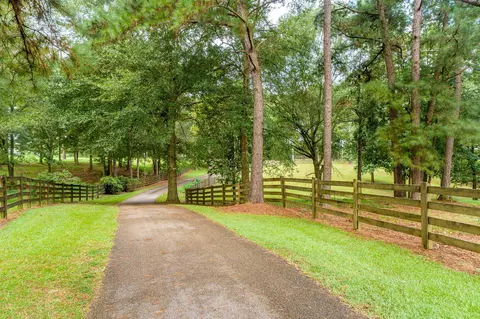 58 Raybourn, Sumrall, MS 39482 photo 29
