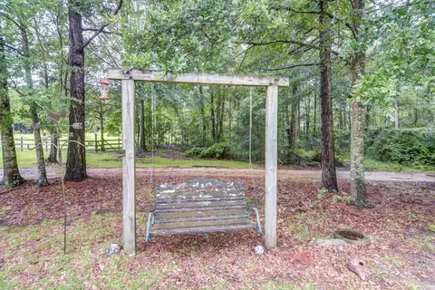 93 N Bryant Rd, Sumrall, MS 39482 photo 4
