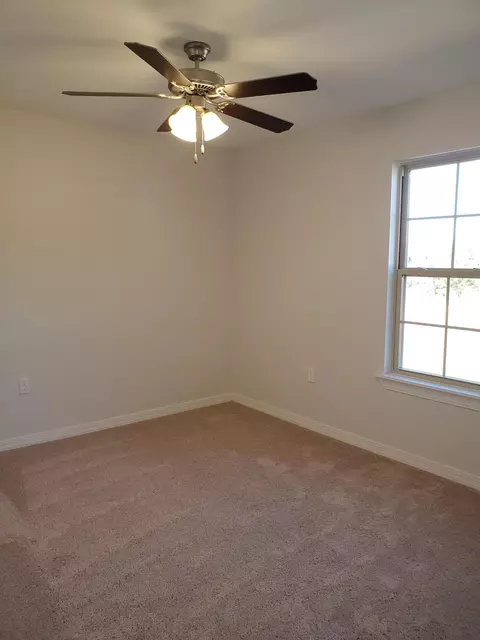 27 E Locust, Sumrall, MS 39482 photo 9
