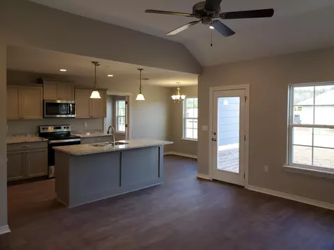 34 W Cherry, Sumrall, MS 39482 photo 2
