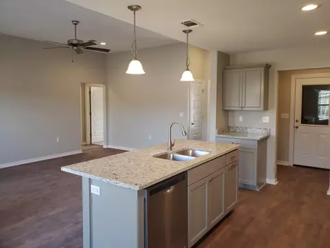 34 W Cherry, Sumrall, MS 39482 photo 3