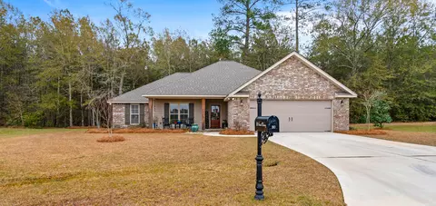 30 E Cherry St, Sumrall, MS 39482 photo 2