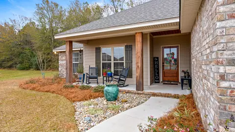 30 E Cherry St, Sumrall, MS 39482 photo 3
