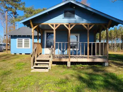 132 Jessies Ln, Laurel, MS 39443 photo 2