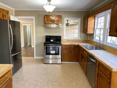 752 Garden Dr, Laurel, MS 39440 photo 11