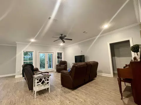 9 N Bryant Rd, Sumrall, MS 39482 photo 2