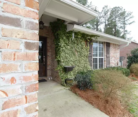 107 Hemingway Dr, Sumrall, MS 39482 photo 2