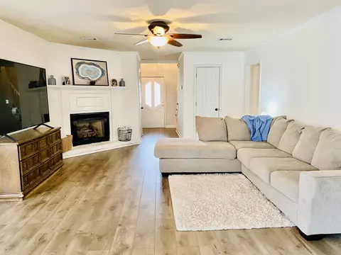 3 Center Ave, Sumrall, MS 39482 photo 4
