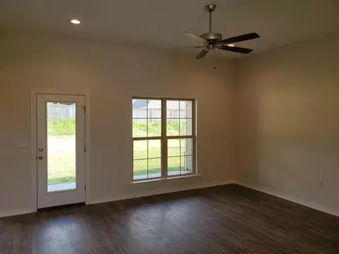 26 E Locust, Sumrall, MS 39482 photo 2