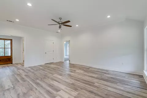 13 Estates Dr, Petal, MS 39465 photo 3