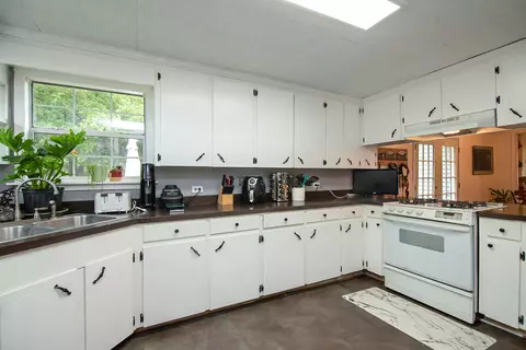 405 Poplar, Sumrall, MS 39482 photo 10
