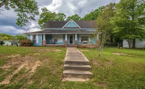405 Poplar, Sumrall, MS 39482 photo 1