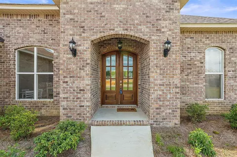 63 Berwick, Petal, MS 39465 photo 4
