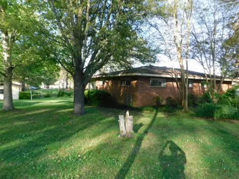 205 N First St, Collins, MS 39428 photo 25