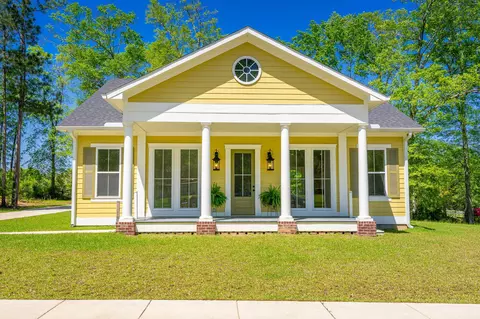 5 Larkmeade Ln, Laurel, MS 39440 photo 1