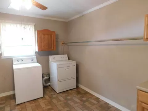 900 S Dogwood Ave, Collins, MS 39428 photo 7