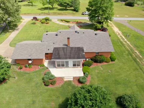 292 Flynt Rd, Laurel, MS 39443 photo 3
