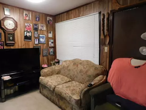 206 Ann St, Collins, MS 39428 photo 6
