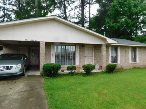 206 Ann St, Collins, MS 39428 photo 1