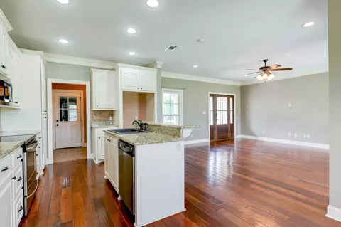1 E Spruce, Sumrall, MS 39482 photo 11