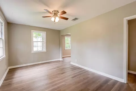 110 E 7th Ave, Petal, MS 39465 photo 2