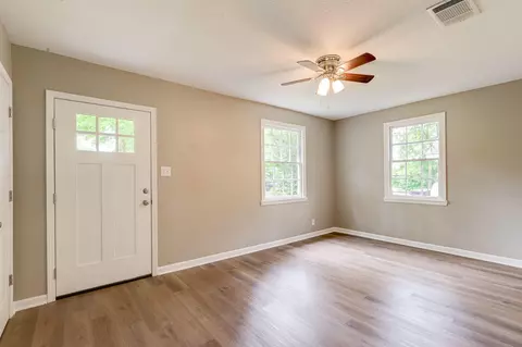110 E 7th Ave, Petal, MS 39465 photo 3