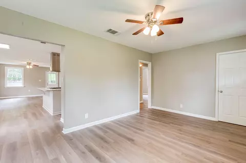 110 E 7th Ave, Petal, MS 39465 photo 5