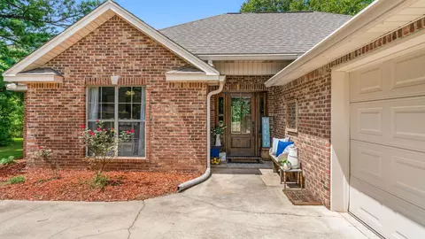16 E Adam Dr, Sumrall, MS 39482 photo 2