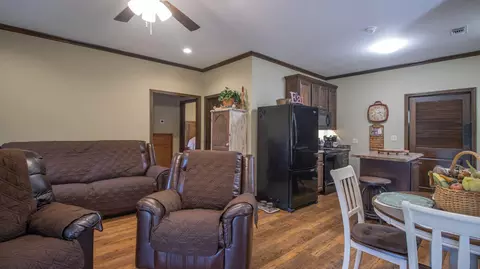 127 E Bond, Wiggins, MS 39577 photo 4