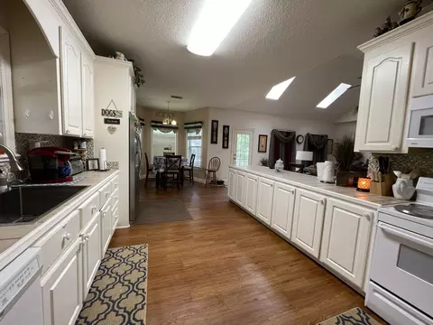 536 Longleaf Dr, Petal, MS 39465 photo 10