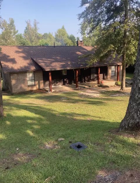 19 Pinecrest Pl, Laurel, MS 39440 photo 1