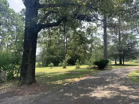 30 E Seneca Rd, Lumberton, MS 39455 photo 4