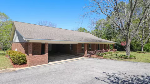 927 Parkway Dr, Wiggins, MS 39577 photo 2